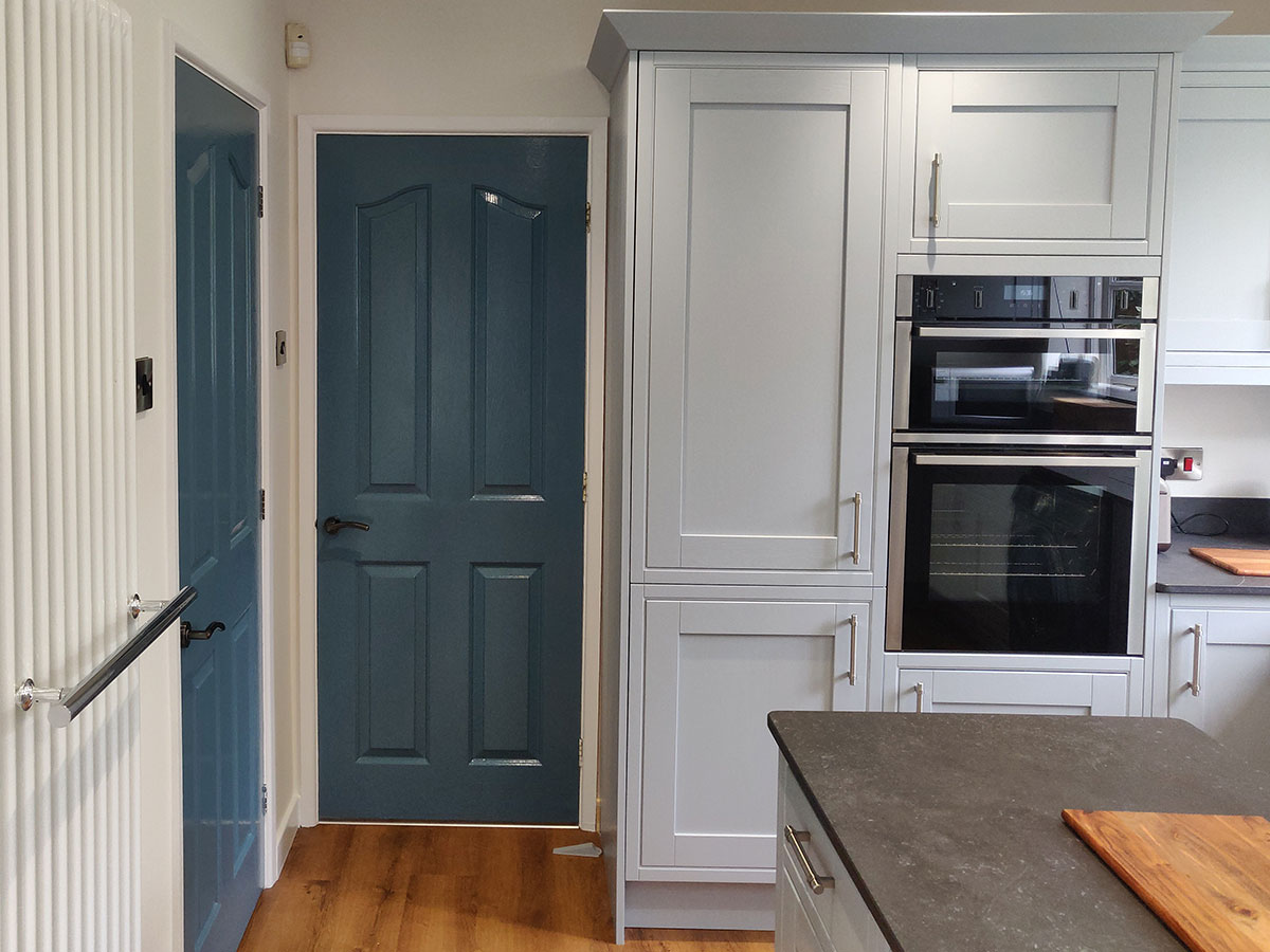 Integraded over in shaker style kitchen fitting, congleton cheshire